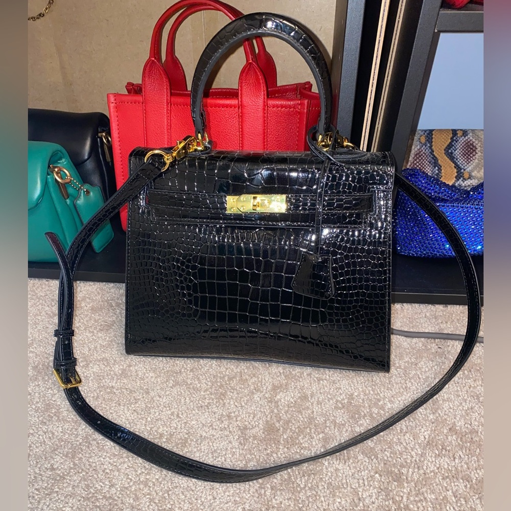 NWOT Akira Mock Croc Patent Leather Bag with Top Handle